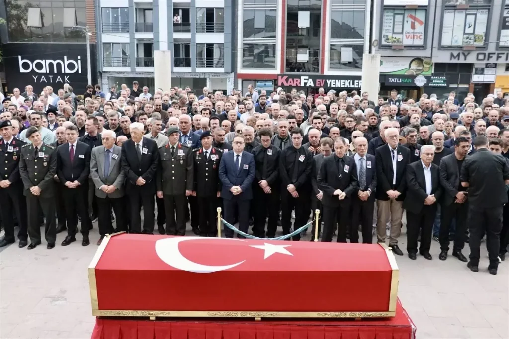 Eski Jandarma Genel Komutanı Rasim Betir Sakarya’ya gözyaşı ile uğurlandı