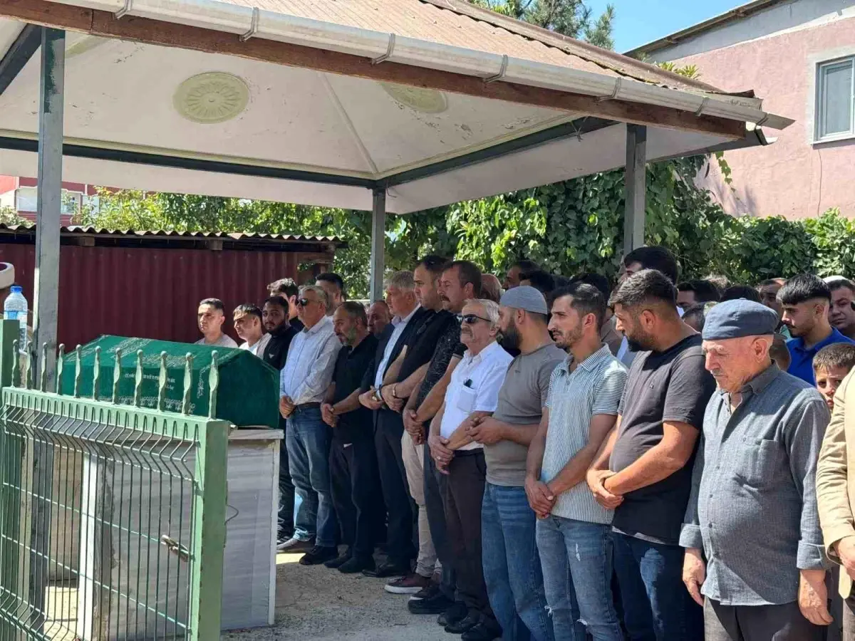 İşçi Fabrikada Zehirlenerek Hayatını Kaybetti