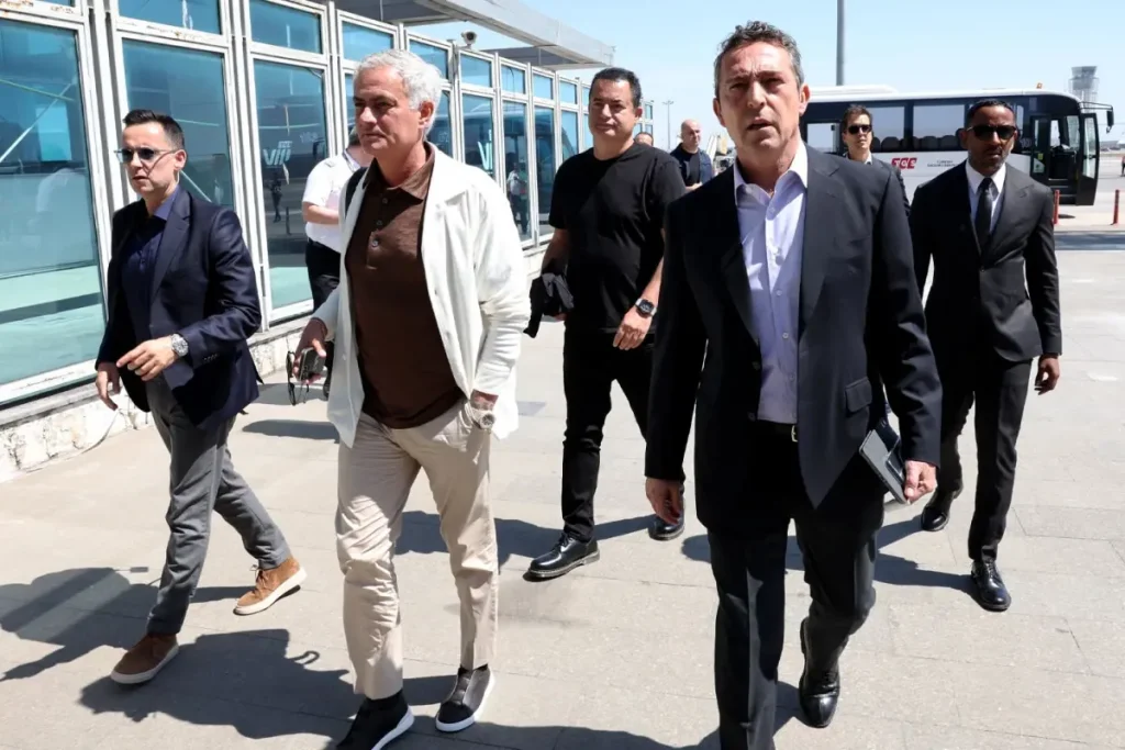 Fenerbahçe’de Yeni Başkan Sadettin Saran Seçildi