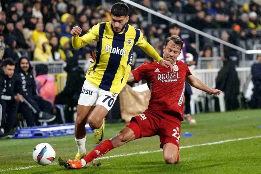 Fenerbahçe, Antalyaspor’u 59. Kez Karşılıyor