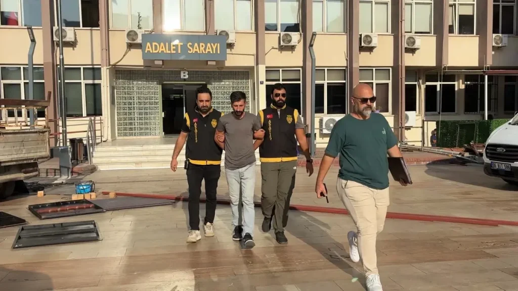 Firari Hırsızlık Suçlusu Müşteri Kılığındayken Yakalandı