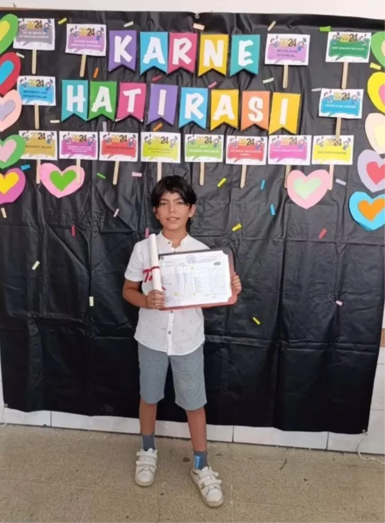 Trajedi: 12 Yaşında Öğrenci Okul Bahçesinde Hayatını Kaybetti