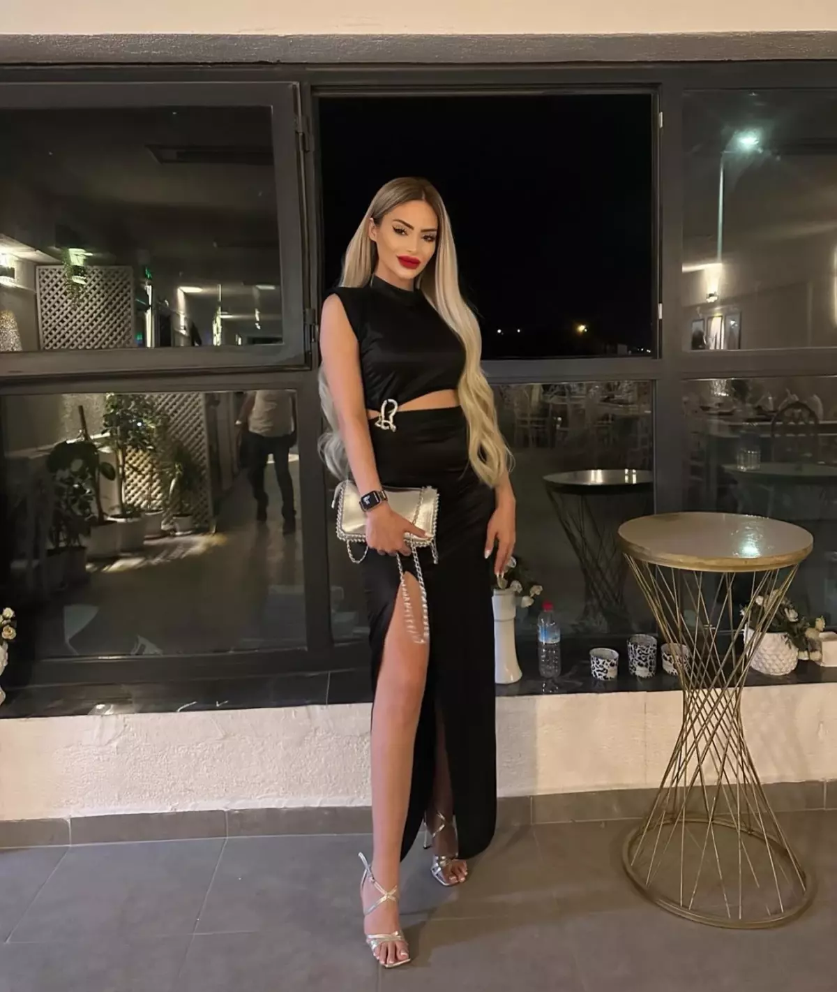 Güzellik Merkezi Sahibi Evinde Ölü Bulundu