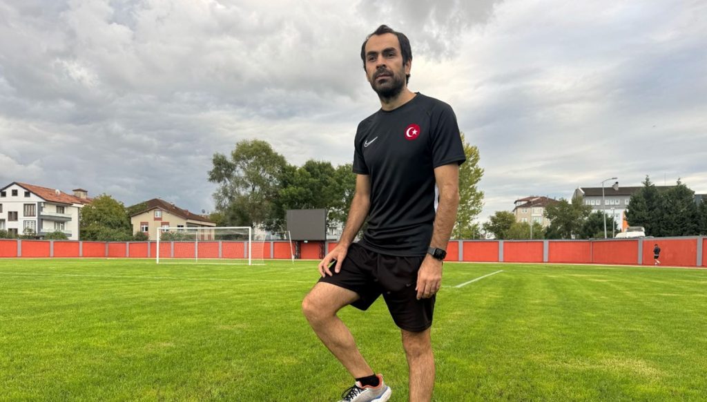 Görme engelli Ertuğrul, hayata futbolla bağlandı
