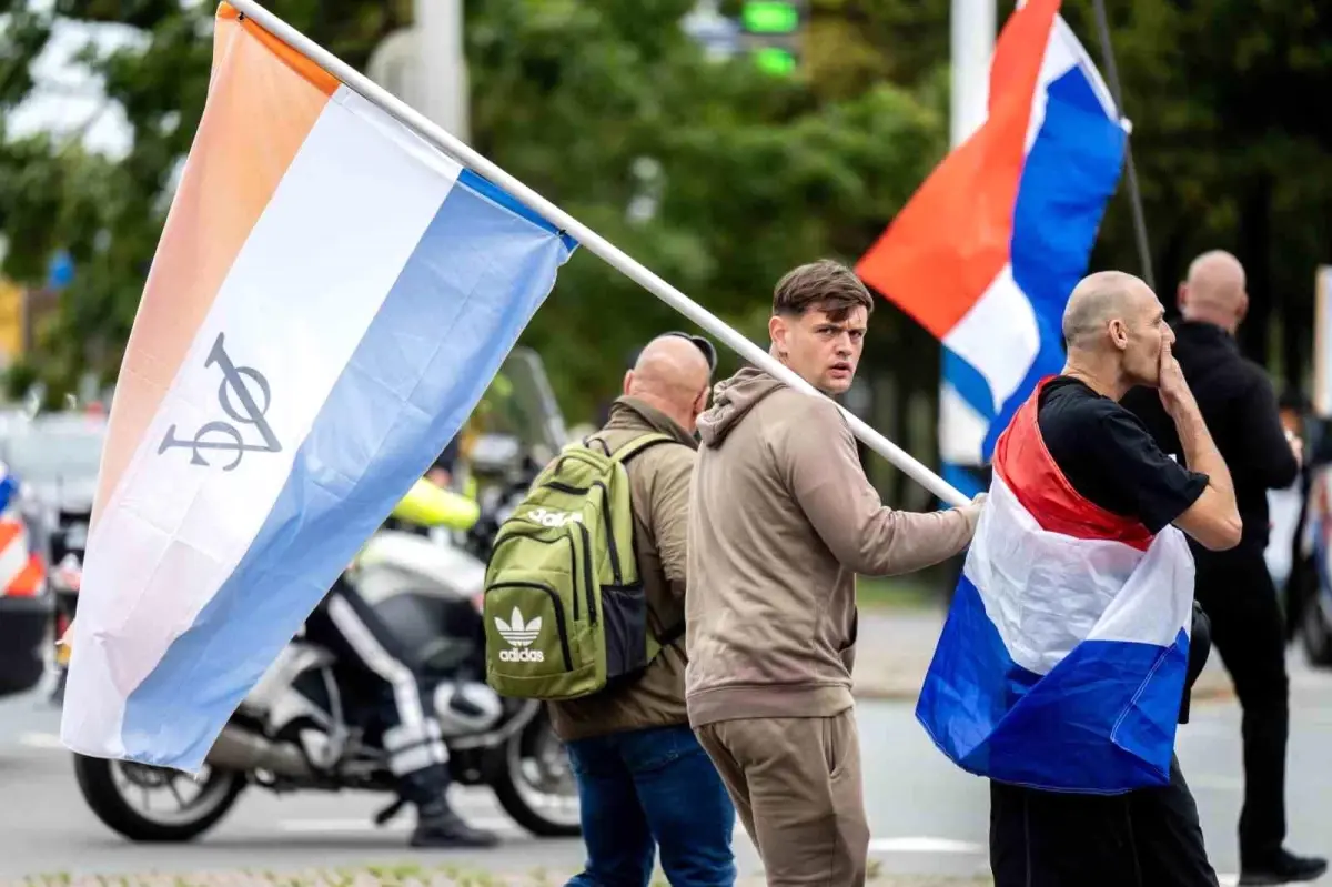 Göçmenlik Karşıtı Gösterilerde Şiddet Olayları