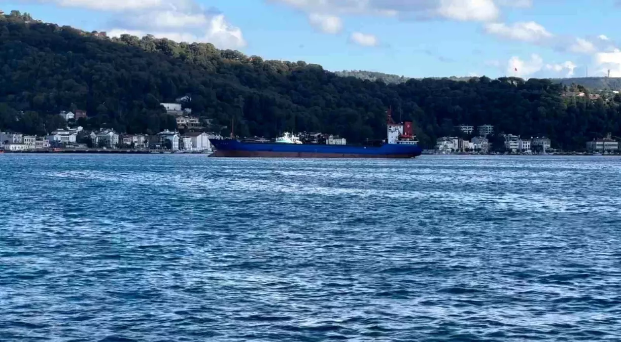 İstanbul Boğazı’nda Kargo Gemisi Makine Arızası Yaptı
