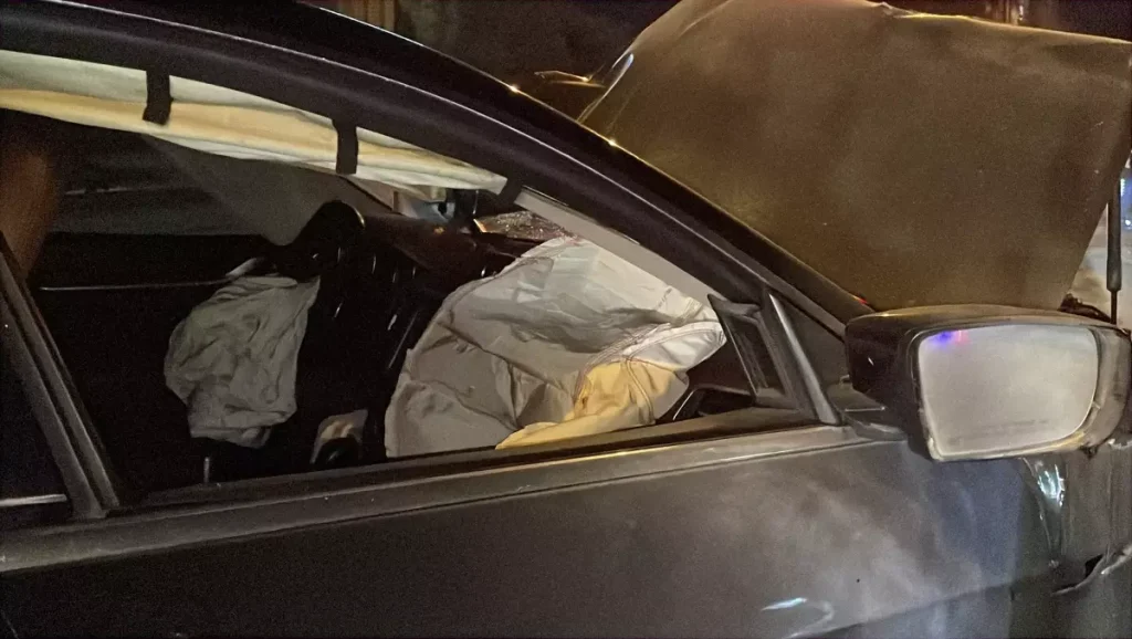 Sultangazi’de Korkunç Kaza: Sürücü Kaçtı, Yaralılar Var