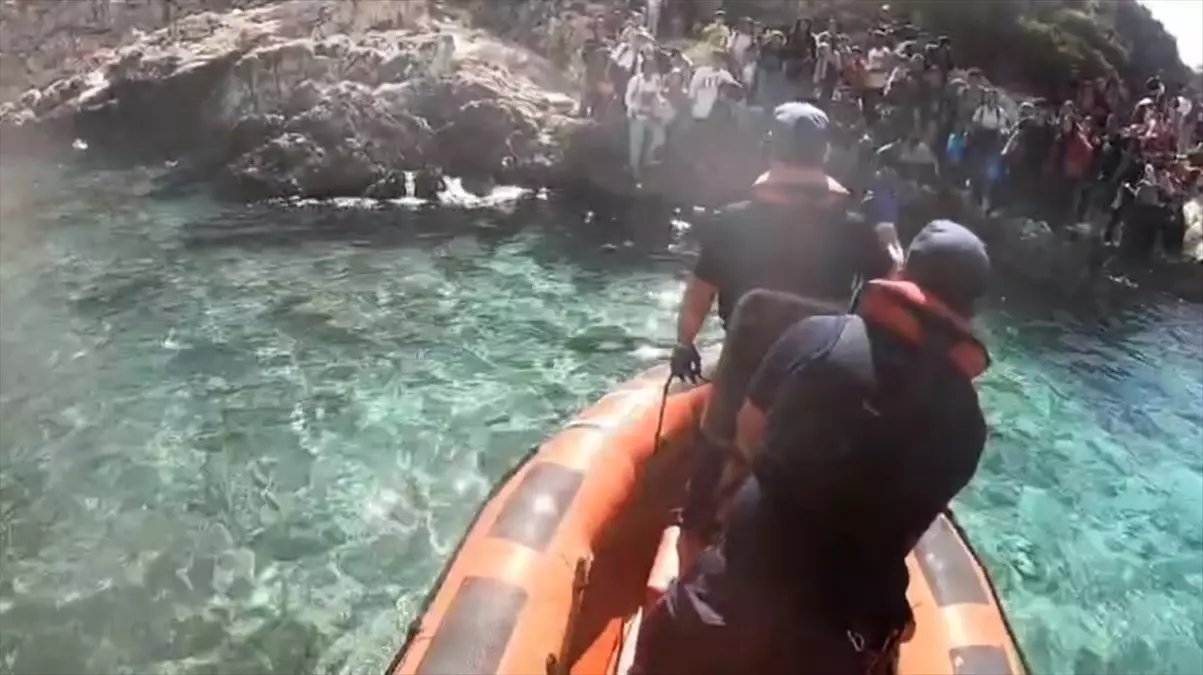 İzmir’de Büyük Düzensiz Göçmen Operasyonu