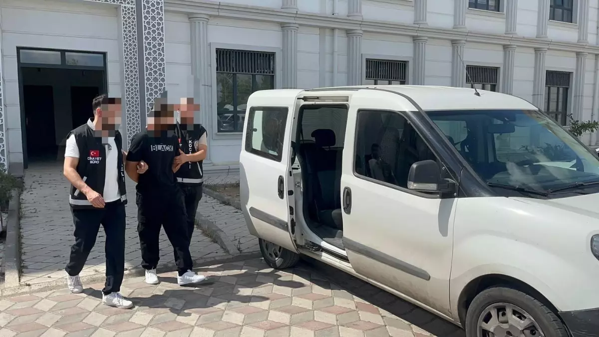 İnşaat Şantiyesinde Bıçaklı Kavga: İşçi Ağır Yaralandı