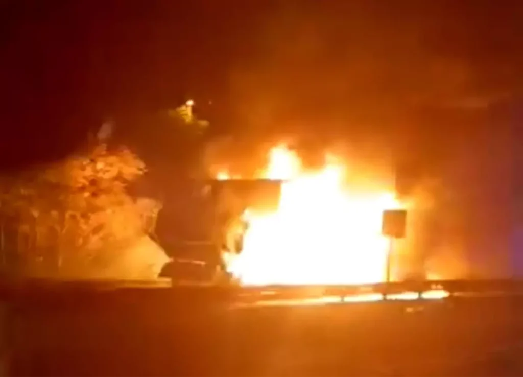 Eskişehir’de Tır Jant Kıvılcımı ile Yanıp Kül Oldu