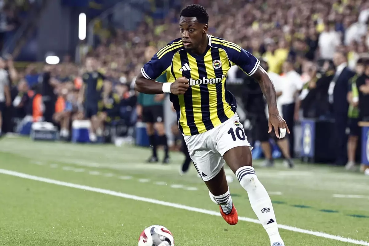 Fenerbahçe’nin Yaz Transferi Jhon Duran Sakatlık yaşadı