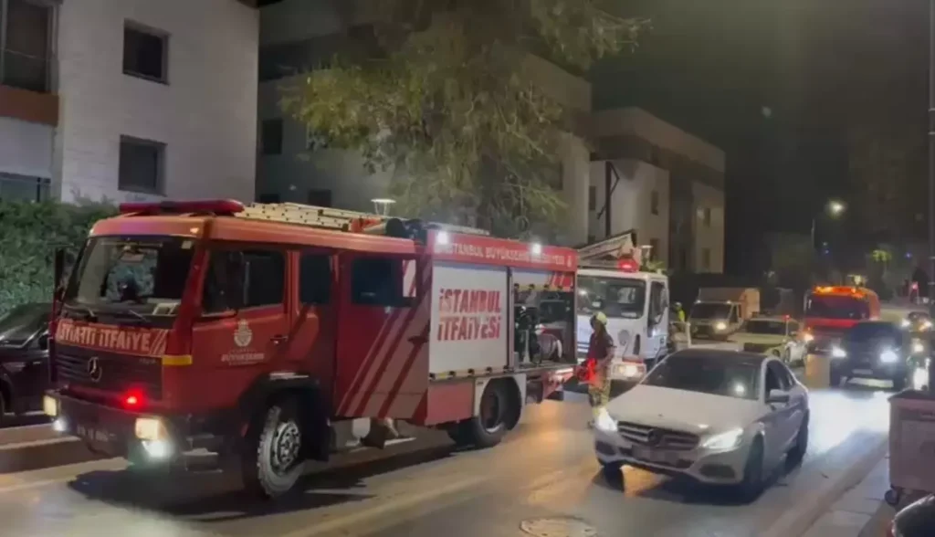 KADIKÖY’de Otomobil Takla Attı: 2 Yaralı