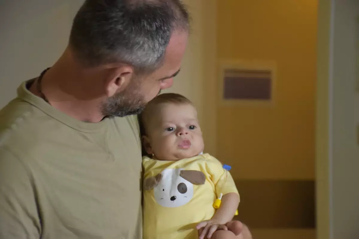 İzmir’de İki Bebeğe Başarılı Karaciğer Nakli Operasyonu