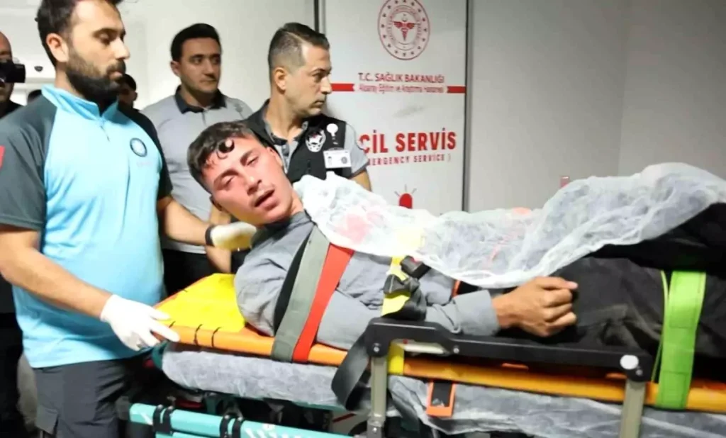 Kavga Eden Gençler Hastanelik Oldu