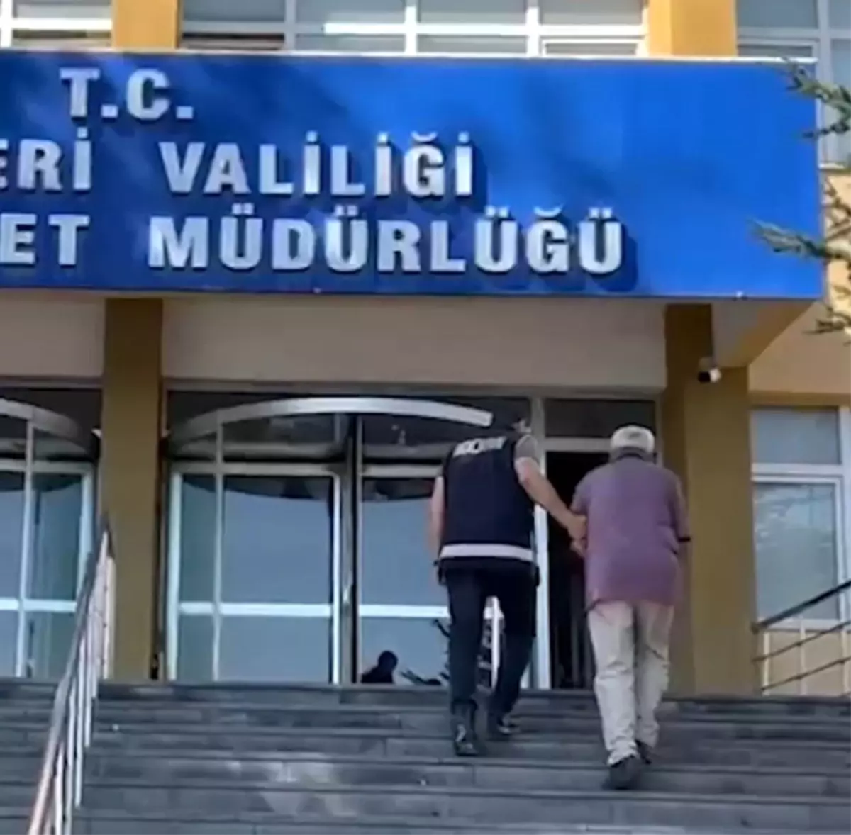 Tefecilik Yaparak 9 Milyon TL Kazanan Şahıs Yakalandı