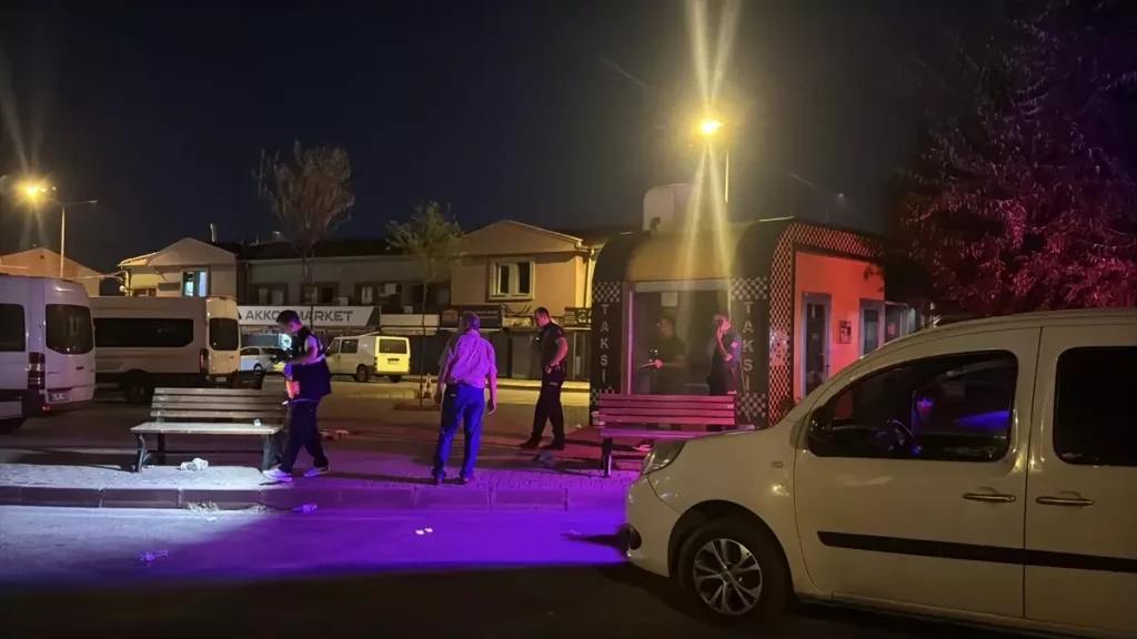 Kayseri’de Bıçıklı Kavga: Taksi Şoförü Ağır Yaralandı