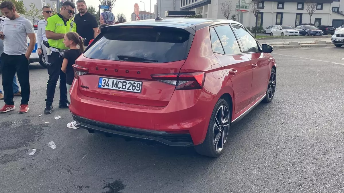 Korkunç Kaza: 7 Yaşındaki Kız Çocuğu Hastaneye Kaldırıldı