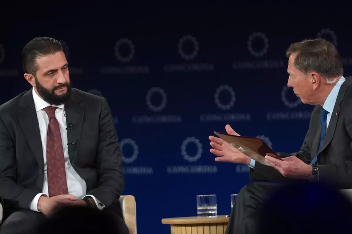 Düşmanlardan Dostlara: Şara ve Petraeus’un Beklenmedik Buluşması