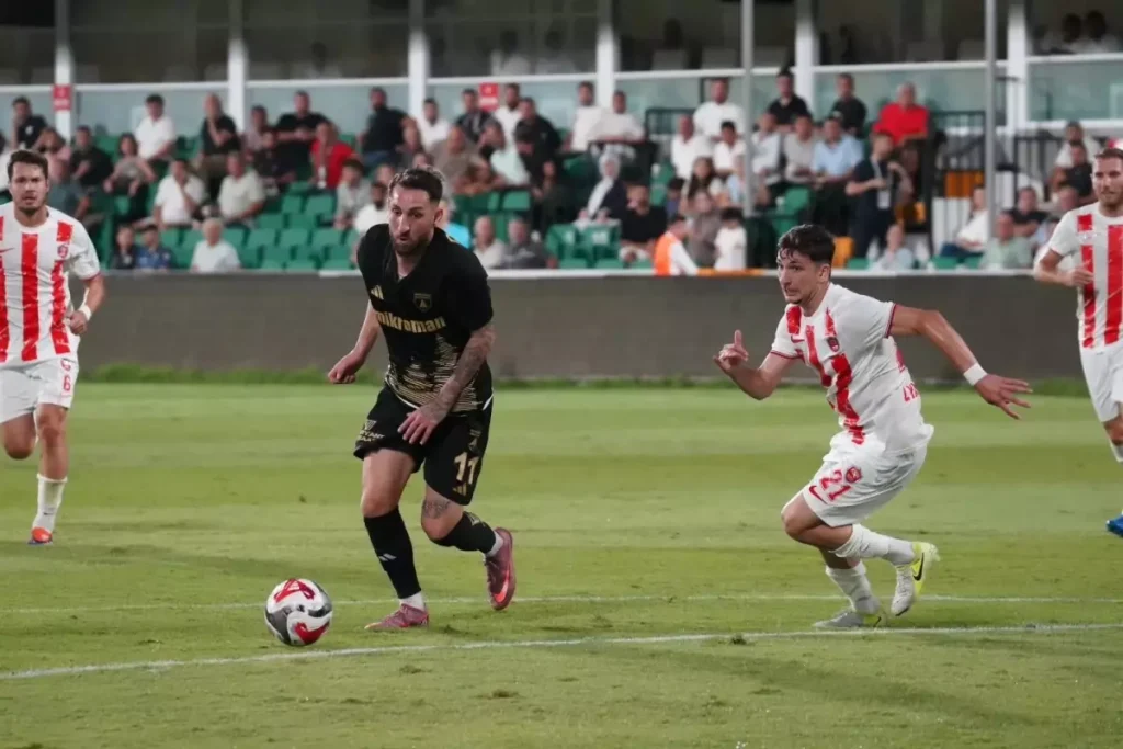 Muğlaspor Farklı Galibiyetle Play-Off Hatline Tırmandı