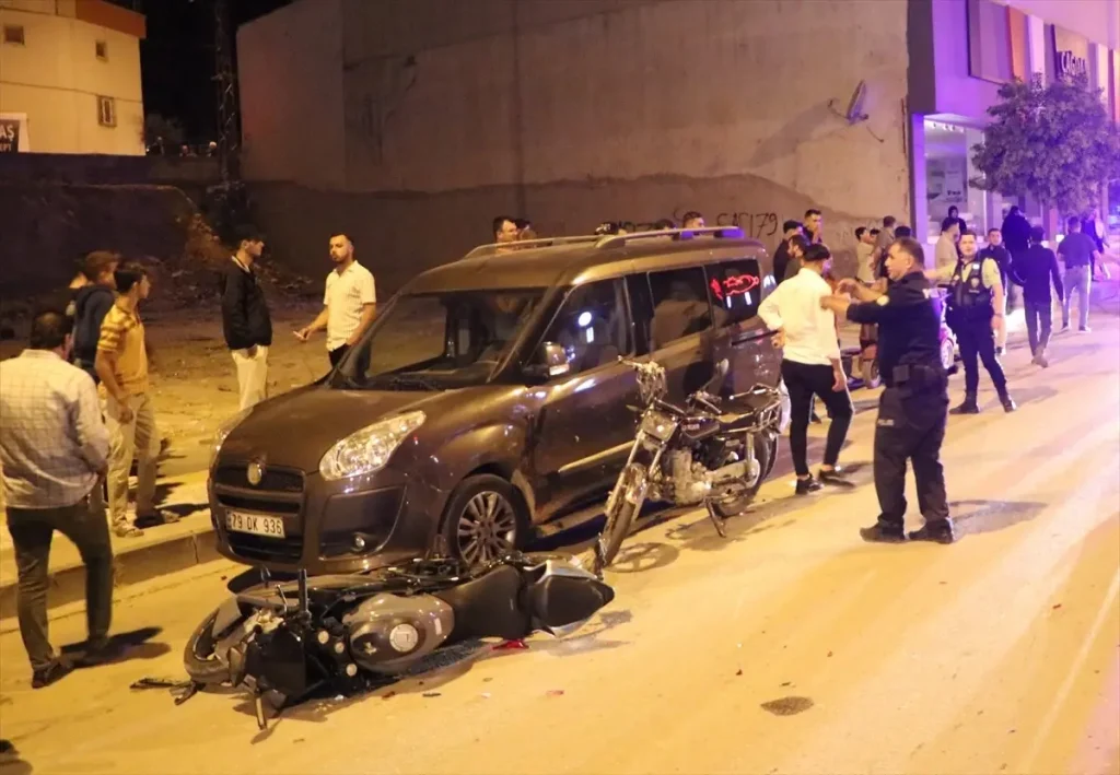 Motosiklet Kazası: 3 Kişi Yaralandı