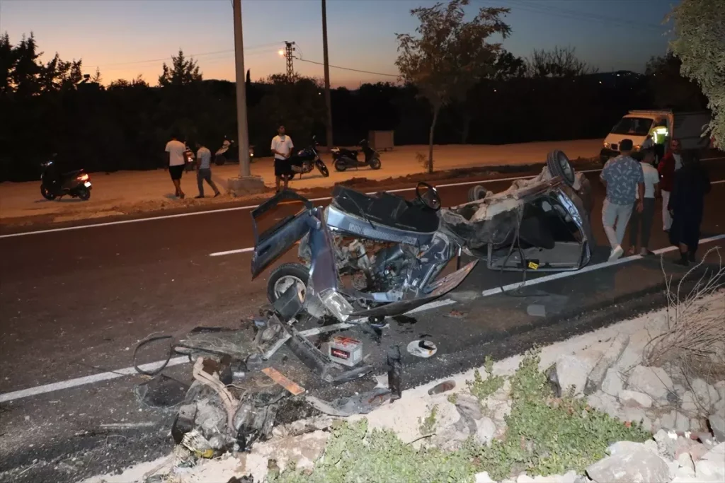 Kilis’te Otomobil Devrildi: 2 Kişi Yaralandı