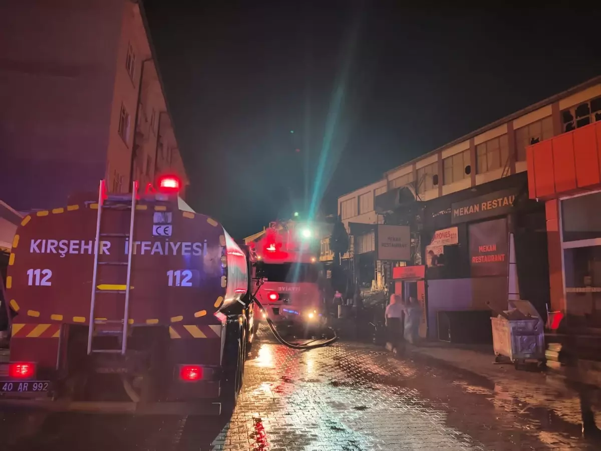 Kırşehir’de Hırdavatçı Dükkanında Yangın