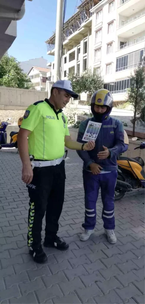 Motokuryelere Trafik Güvenliği Bilgilendirmesi