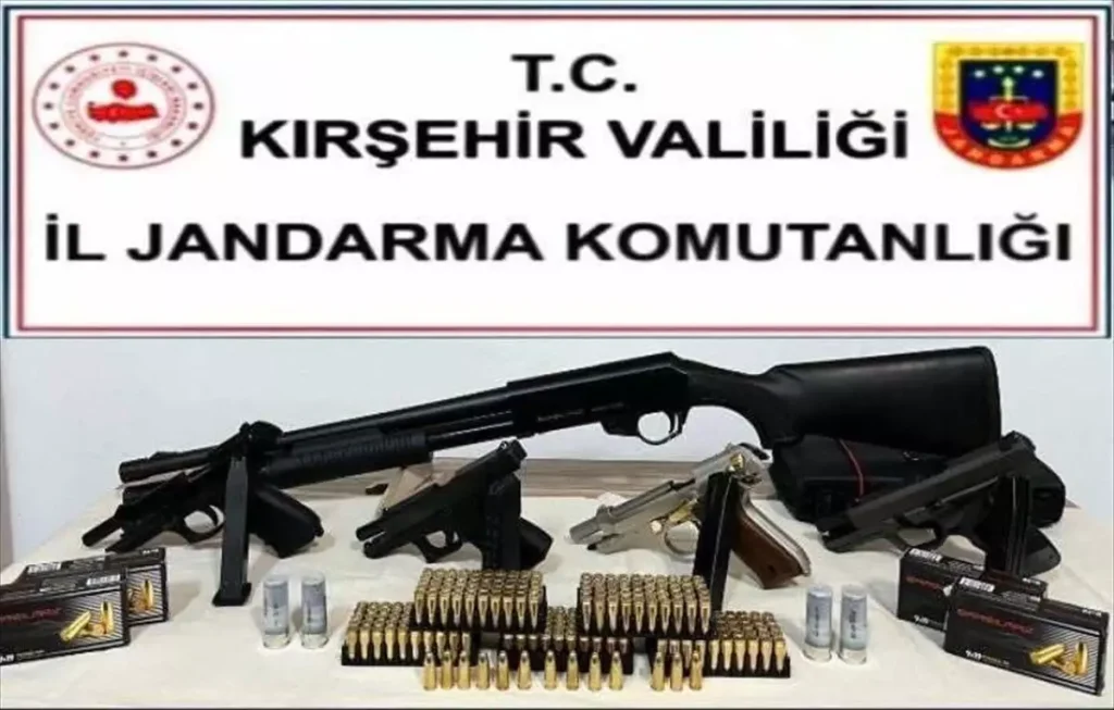 Ruhsatsız Silah Taşıyan 5 Şüpheli Yakalandı