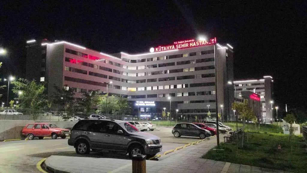 Kütahya’da Düğün Yemeği Zehirlenmesi: 21 Kişi Hastaneye Başvurdu