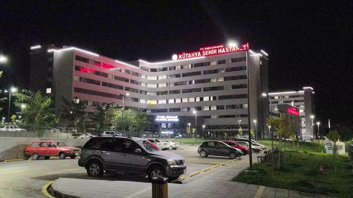 Kütahya’da Düğün Yemeği Zehirlenmesi: 21 Kişi Hastaneye Başvurdu