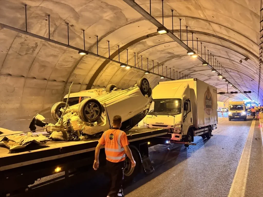 Kuzey Marmara Otoyolu’nda Feci Kaza: Ulaşım Aksadı