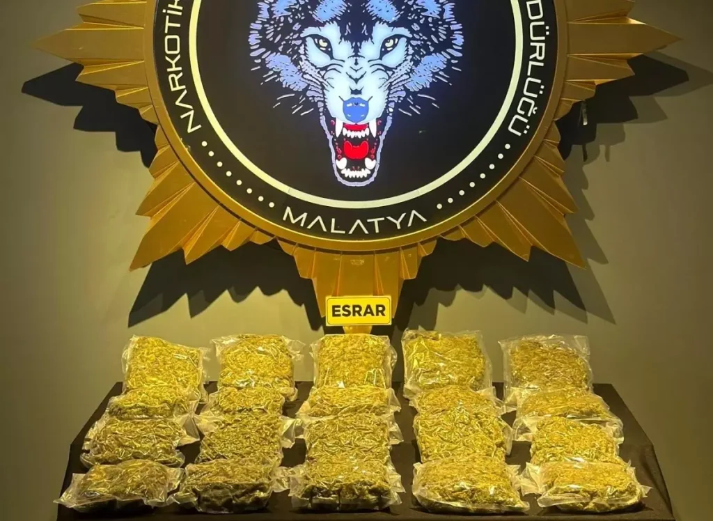 Malatya’da 12 Kilo 800 Gram Esrar Ele Geçirildi
