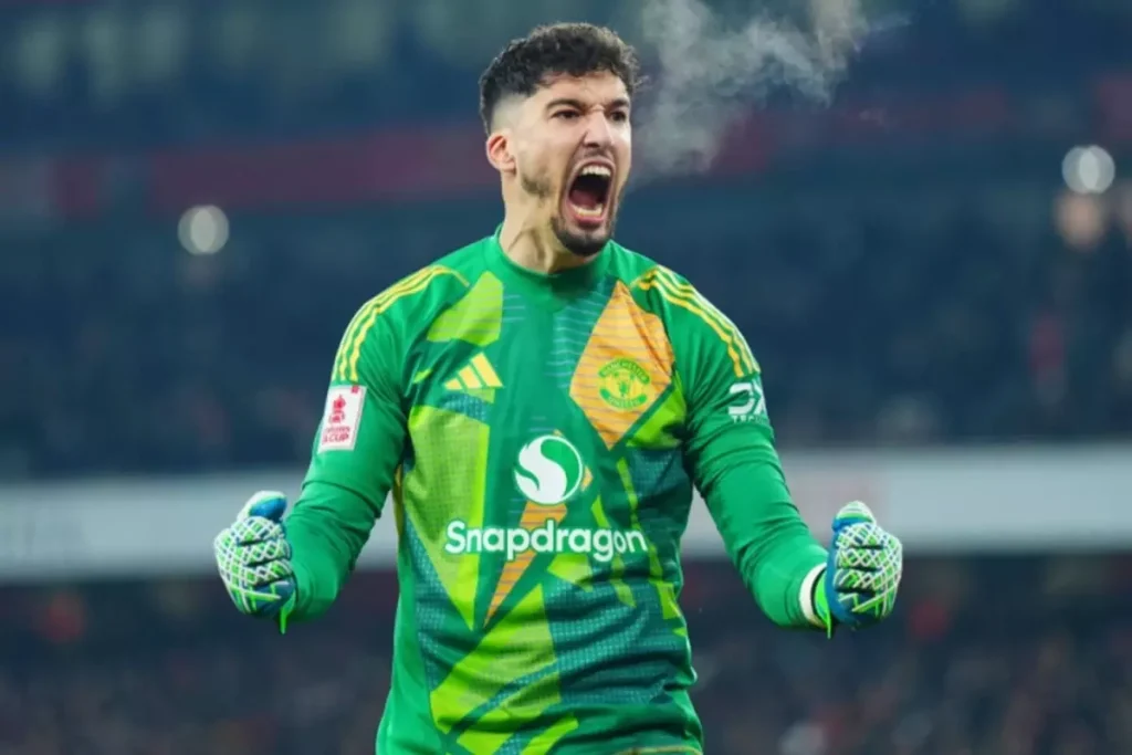 Manchester United, Kaleci İkilisine Gelecek Teklifleri Değerlendirecek