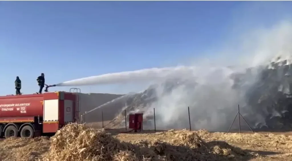 Mardin’de Mısır Balyaları Yangını Kontrol Altına Alındı