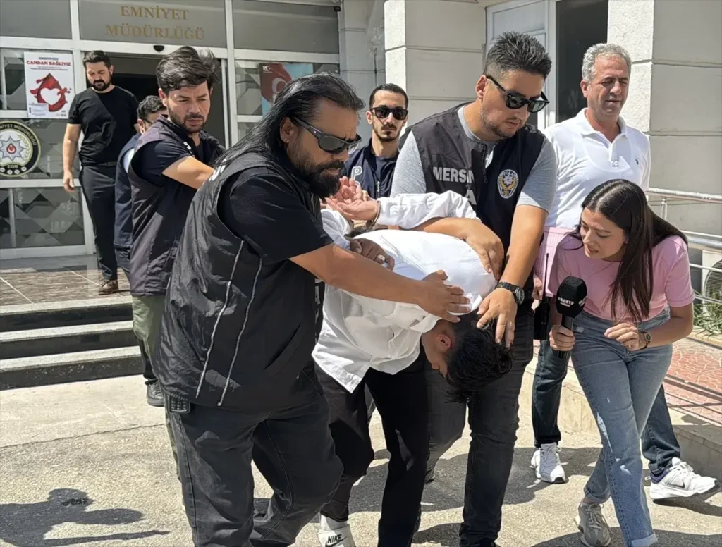 Genç Kızın Otomobilde Vurulmasıyla İlgili 3 Şüpheli Adliyede