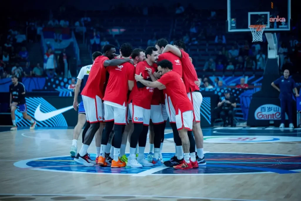 Milli Basketbol Takımı Sırbistan’ı Yendi, Grubu Lider Tamamladı