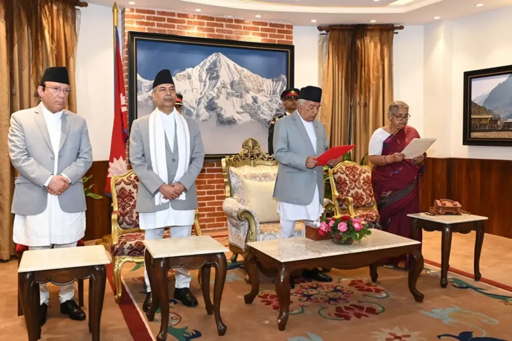 Nepal’de Sosyal Medya Yasakları Protestoları Hükümeti Düşürdü