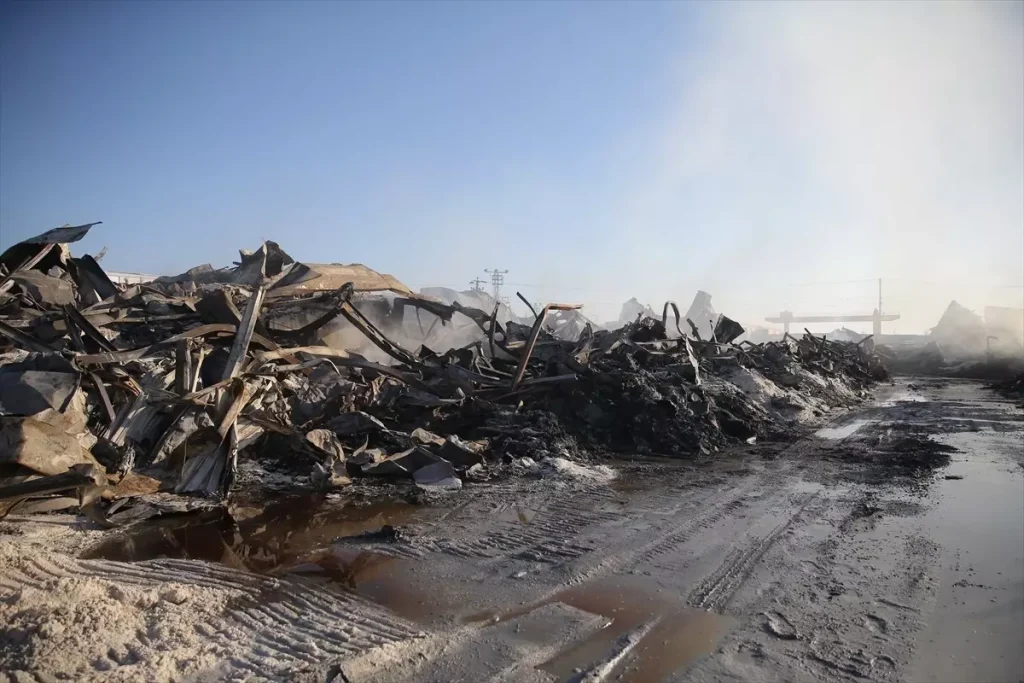 Niğde’de Ambalaj Fabrikasında Yangın Kontrol Altına Alındı