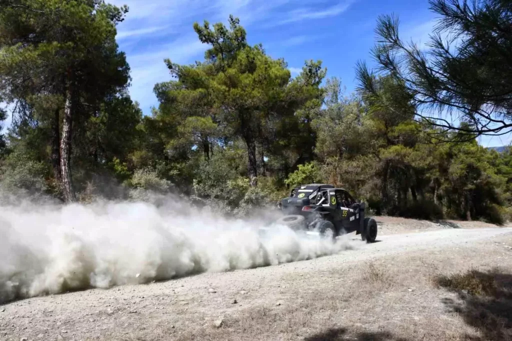 Off-Road Şampiyonası Vezirköprü’de Start Aldı