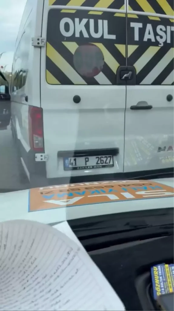 Trafik Güvenliği Tehlikede: Servis Şoförüne Ceza