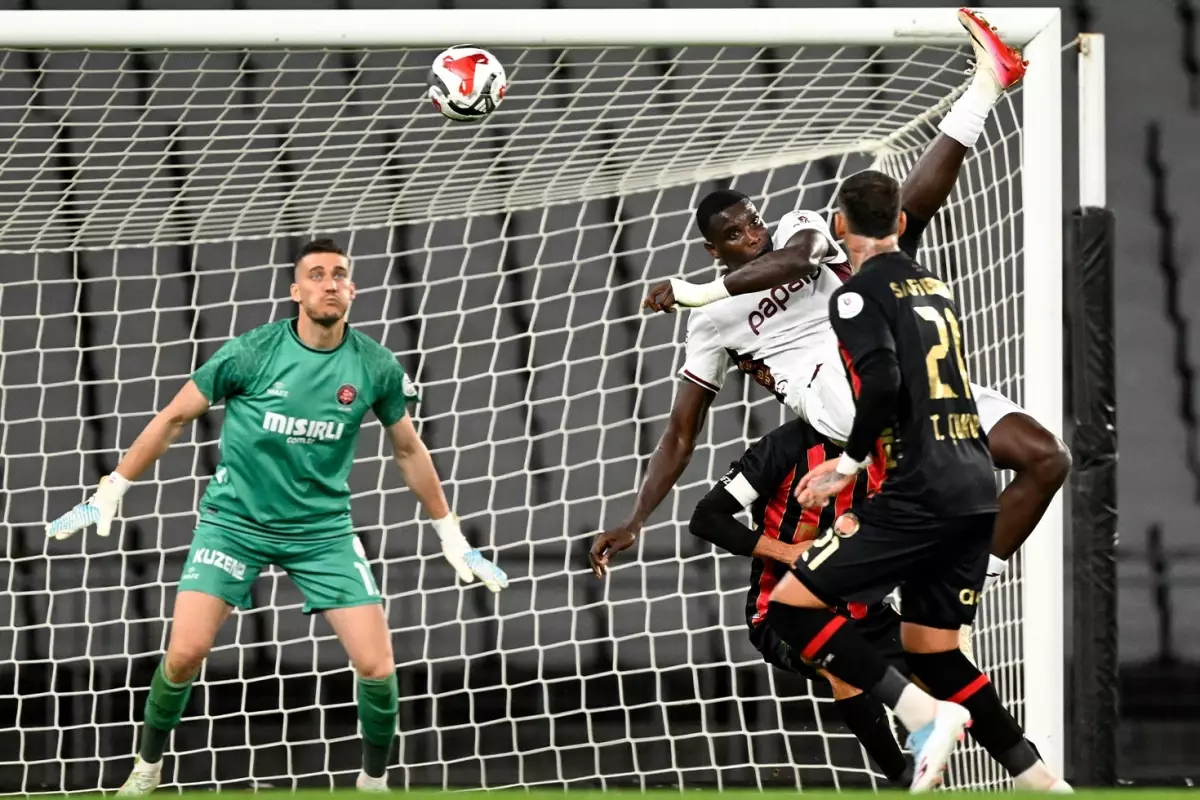 Trabzonspor’un Yıldızı Paul Onuachu Dünyayı Salladı