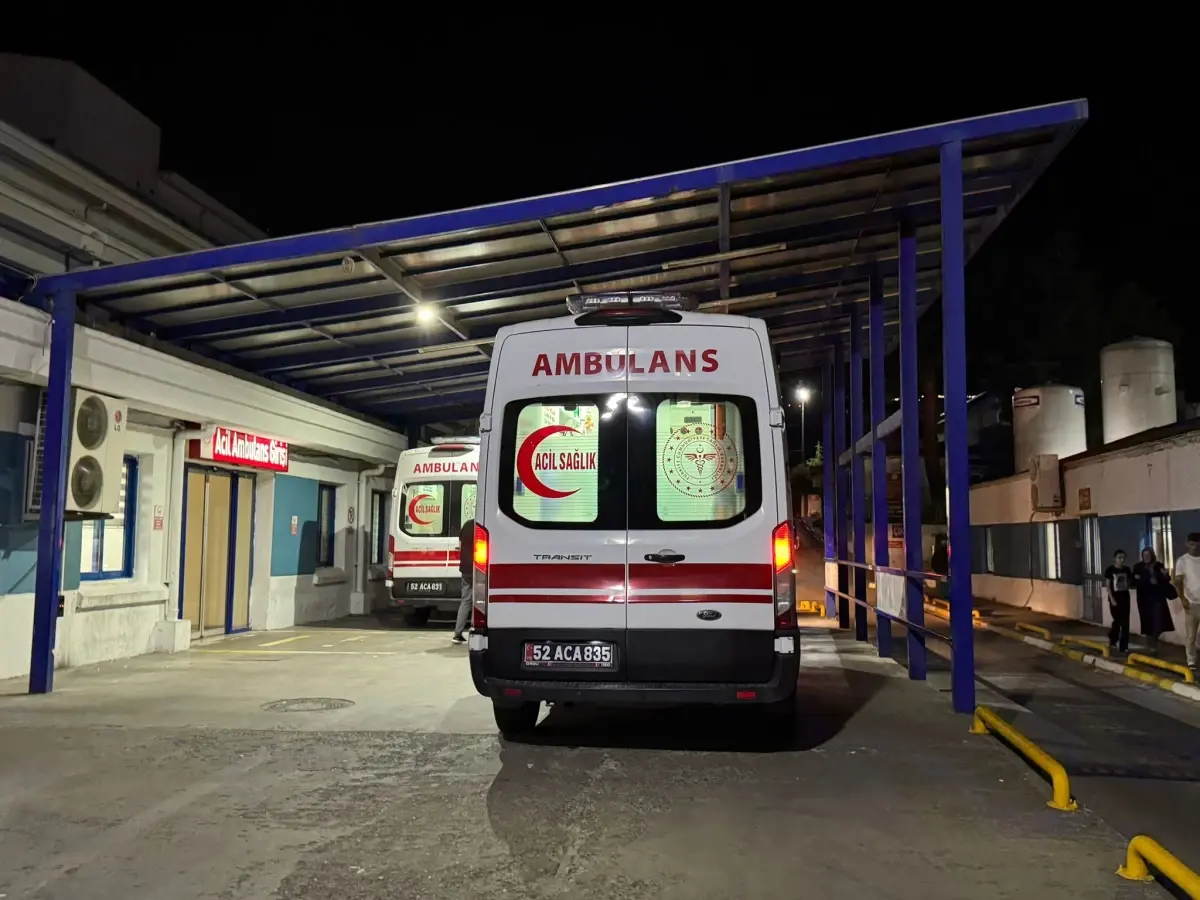 Göğsünden Bıçaklanan Adamın Hayatı Tehlikede