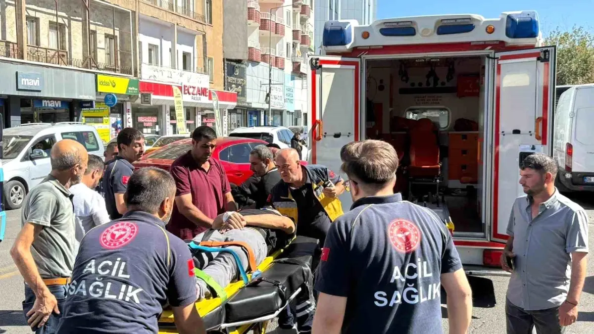 Diyarbakır’da Otomobil Yayaya Çarptı: Ağır Yaralı