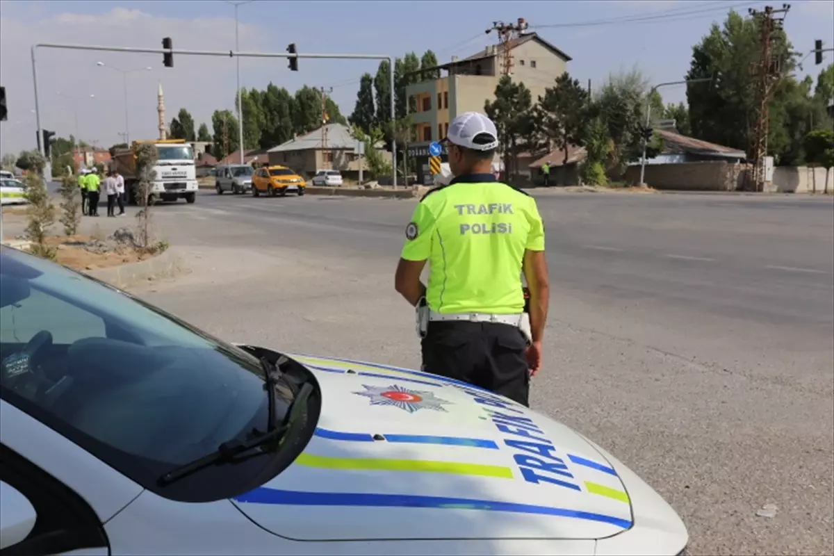 Trafik Denetimleri Sıklaştırıldı: Patnos’ta Güvenlik Önlemleri