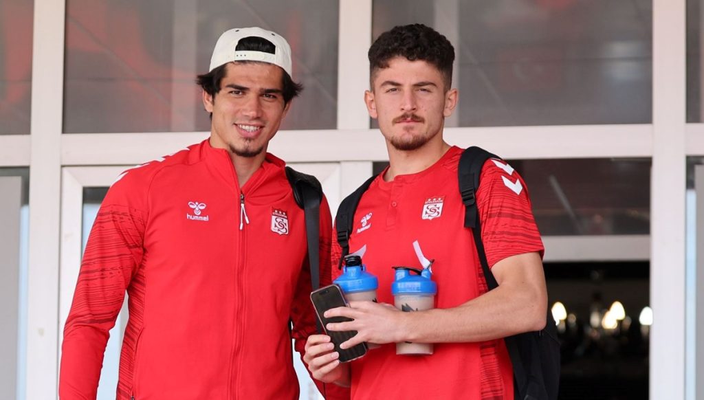 Sivasspor kafilesi Van’a gitti