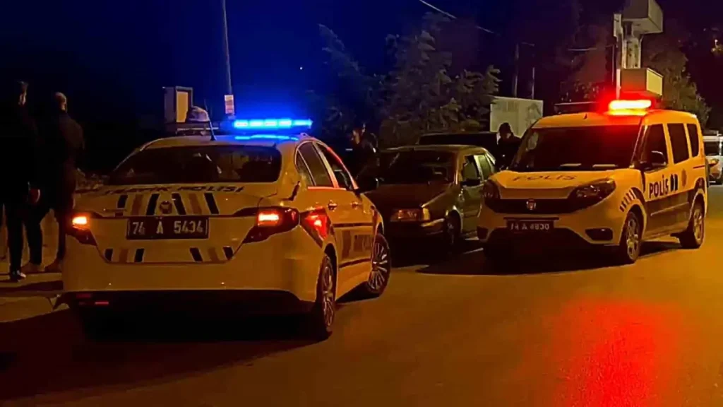Ehliyetsiz Sürücü Polis Kovalamacasıyla Yakalandı