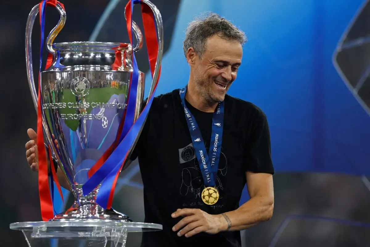 PSG Teknik Direktörü Luis Enrique Bisiklet Kazasında Yaralandı