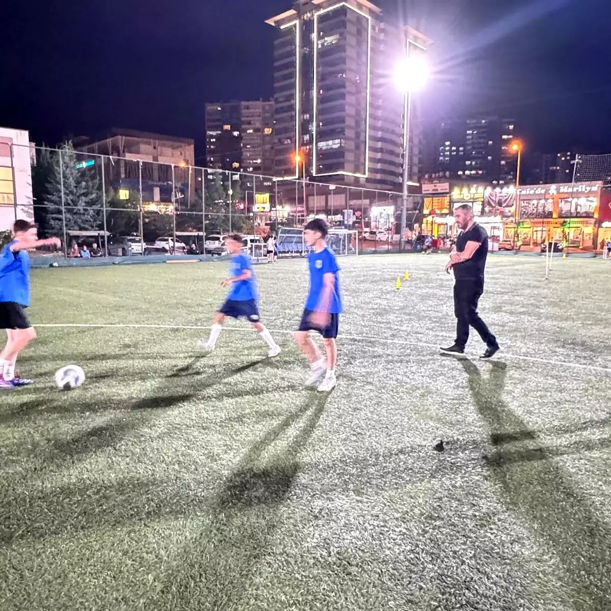 Pursaklar’da Spor Yatırımları Gençleri Destekliyor