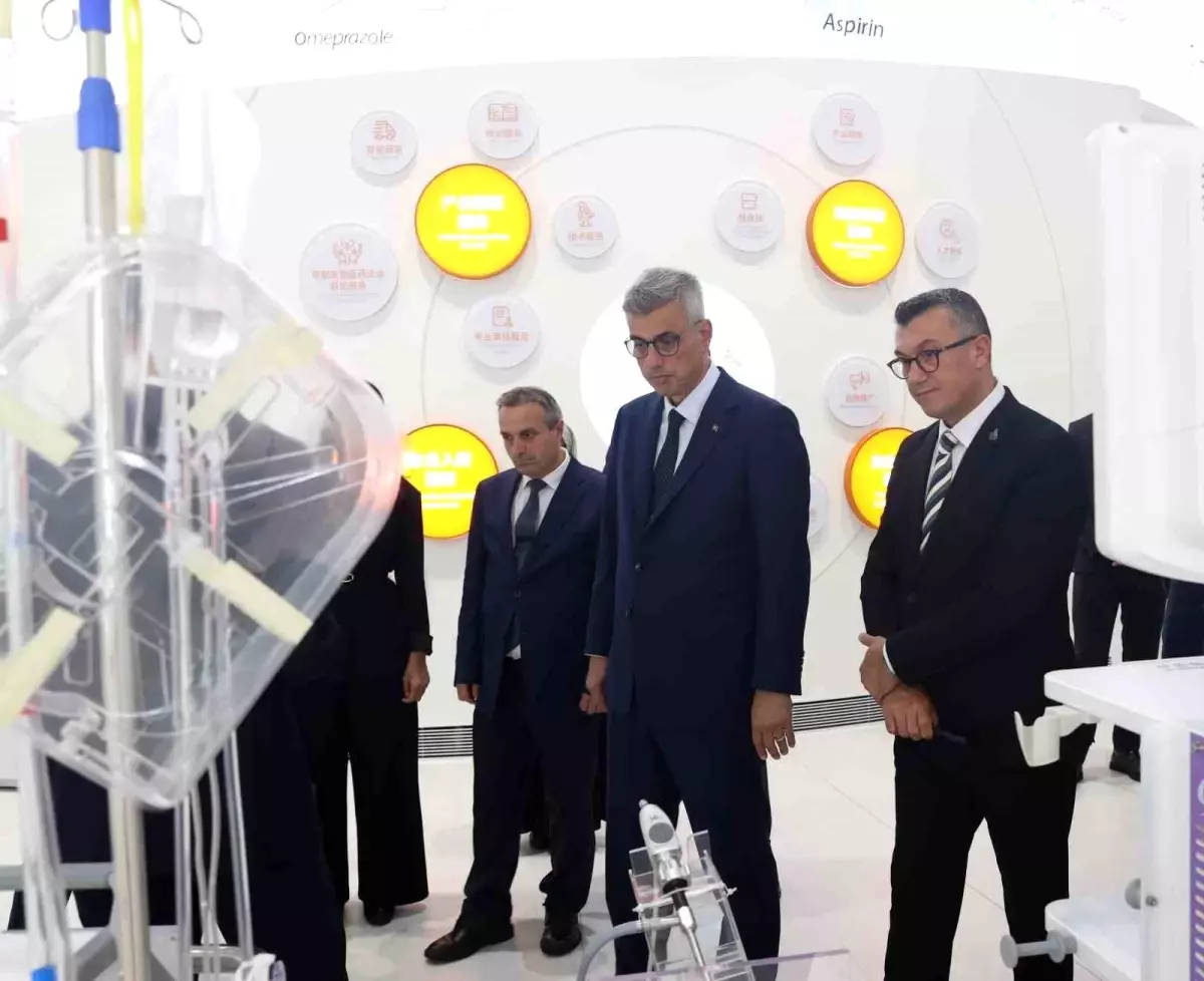 Sağlık Bakanı Memişoğlu Çin’de İş Birliği Çağrısında Bulundu