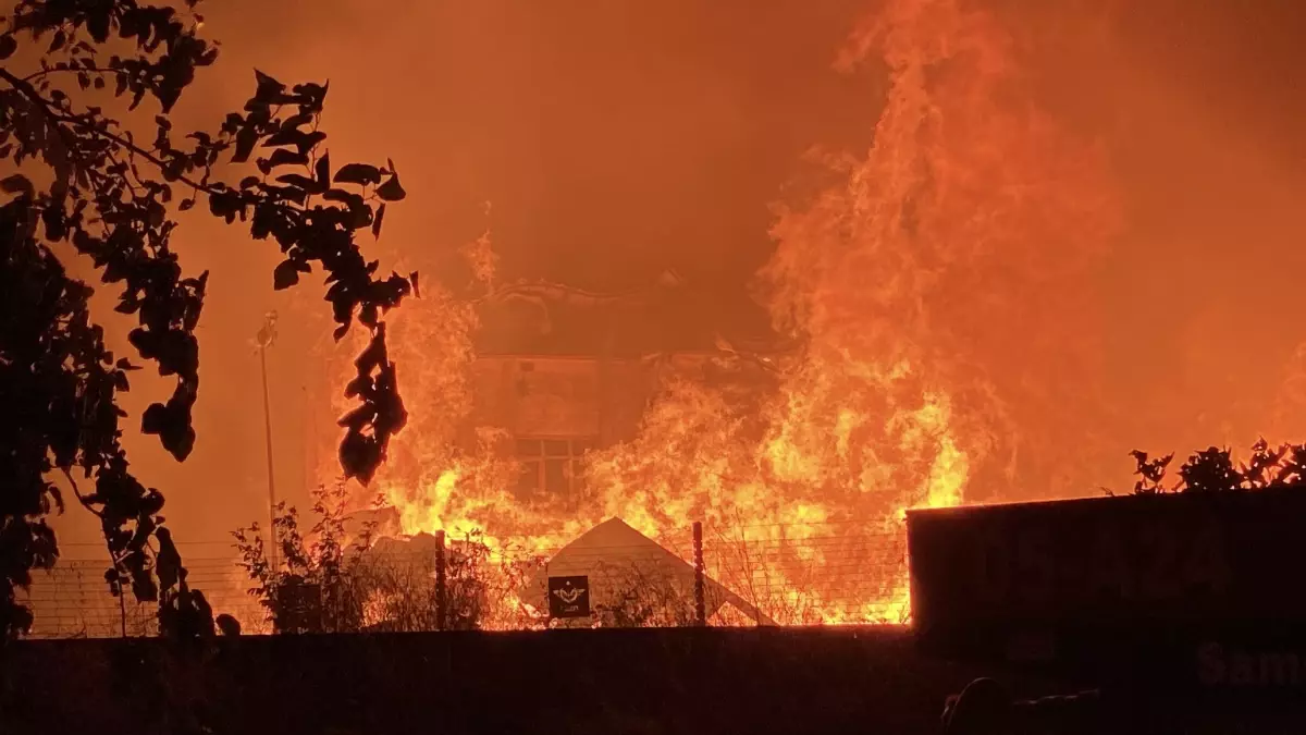 Samsun’da Kereste Fabrikasında Büyük Yangın